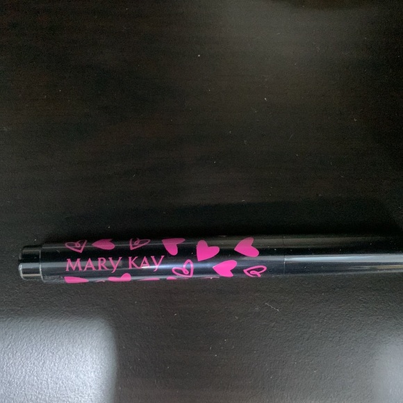 Mary Kay Heart Shaped Lipstick New in box! - Picture 2 of 2